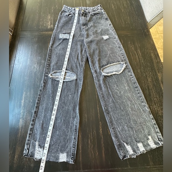SHEIN Highrise Distressed Black Jeans. Size XS - Picture 2 of 9